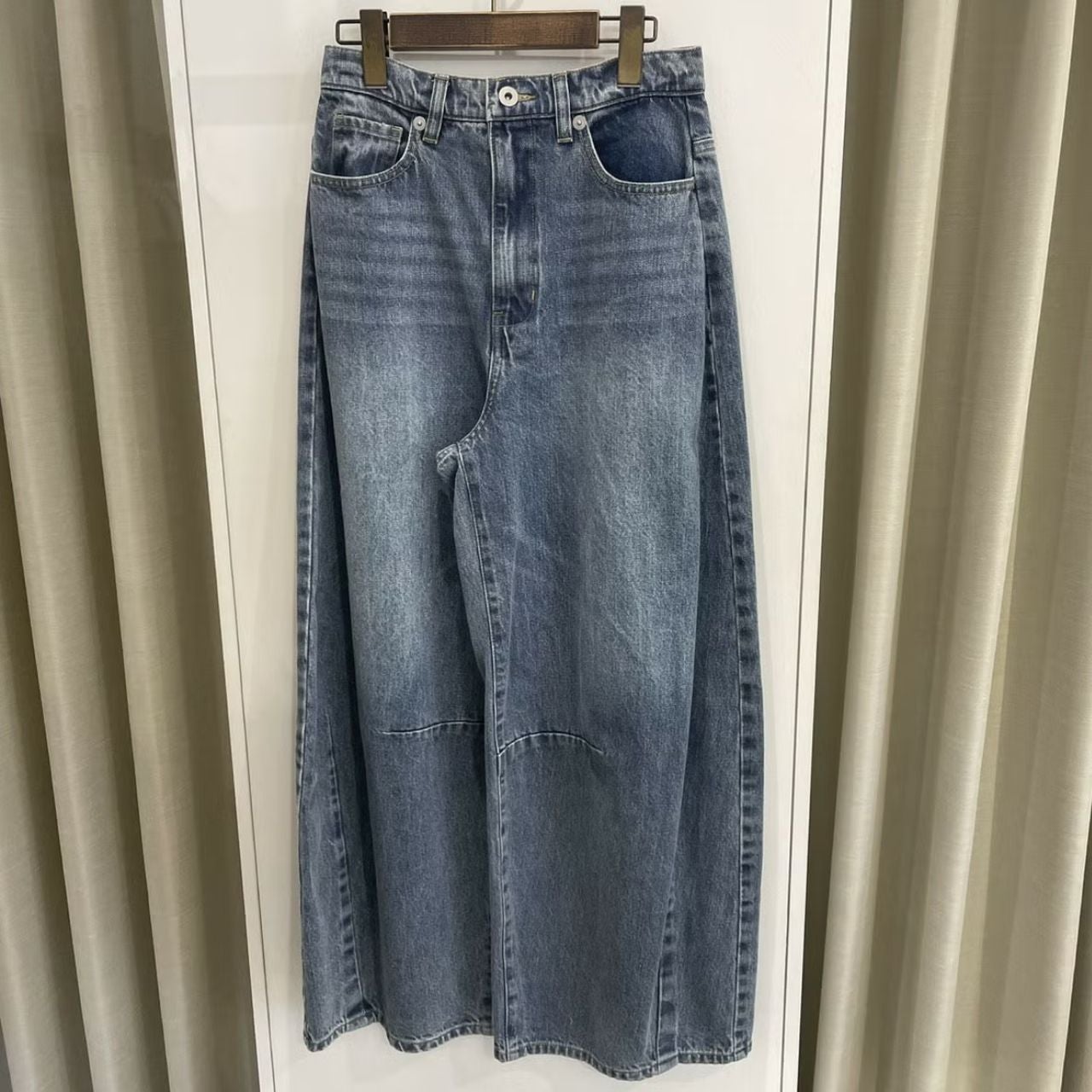 【新品タグあり】ワイドカーブデニムパンツ シニカル✳︎イシカワラボ 4/11ライブ① ワイドカーブデニムパンツ (シニカル 622-96033