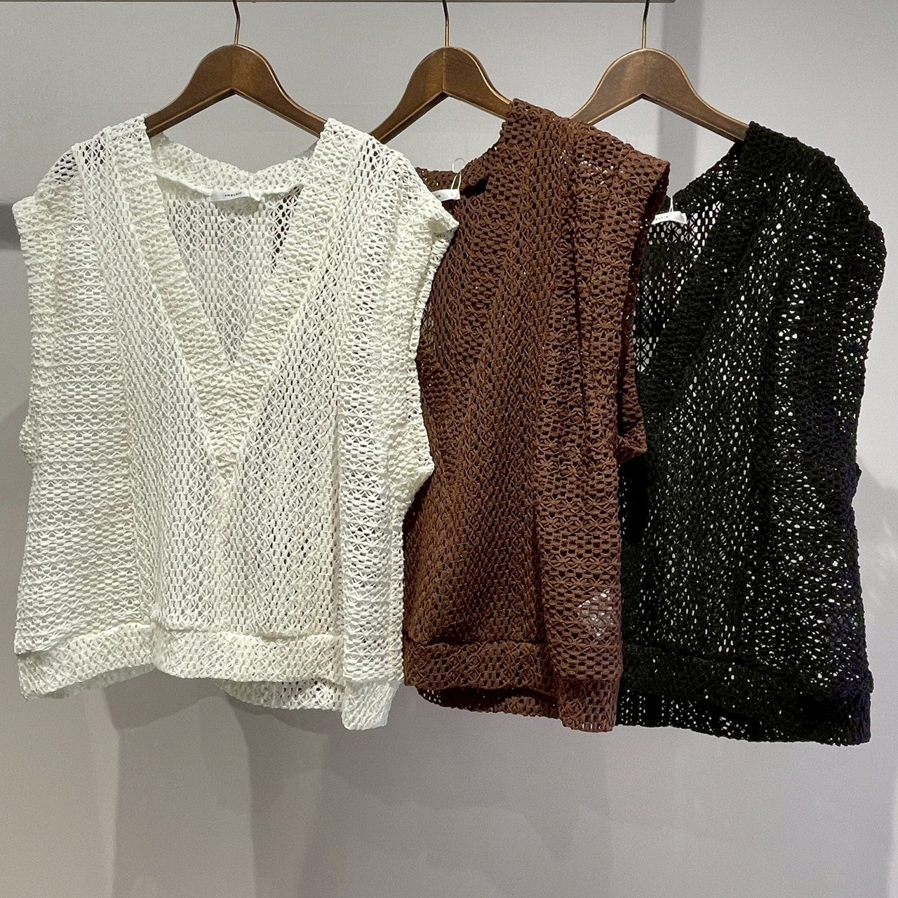 ISHIKAWA-LABO（イシカワラボ）ファー付きポンチョ【タグ付き】ベージュ 予約アイテム | ISHIKAWA-LABO